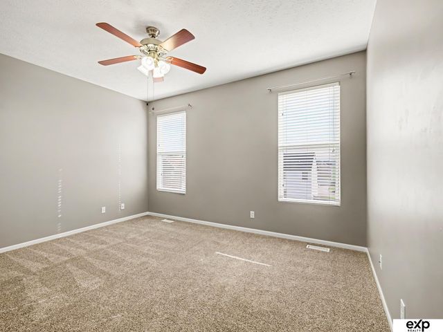 8429 S 64 Avenue, Omaha, NE 68157