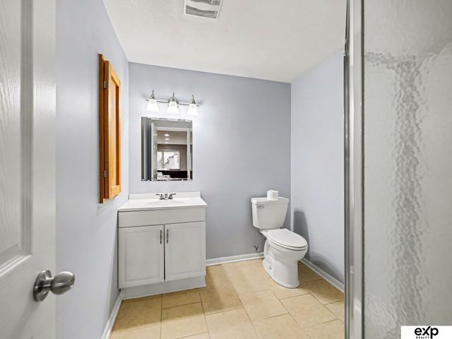 8429 S 64 Avenue, Omaha, NE 68157