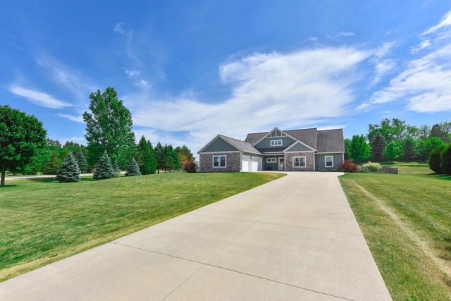 4915 Meadowview COURT, Grafton, WI 53024