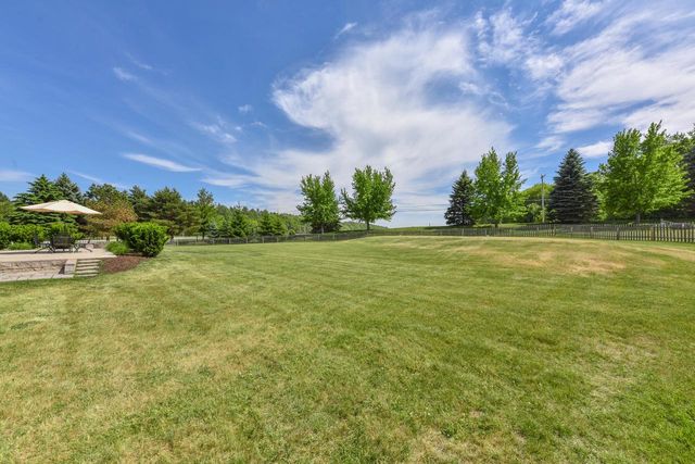 4915 Meadowview COURT, Grafton, WI 53024