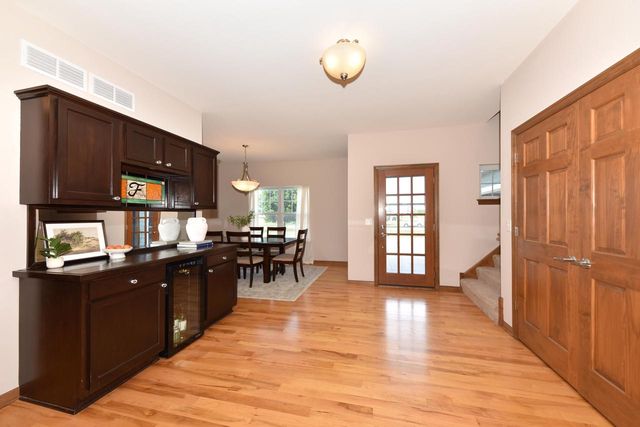 4915 Meadowview COURT, Grafton, WI 53024