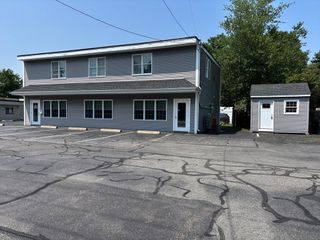 824 Taunton Ave, Seekonk, MA 02771