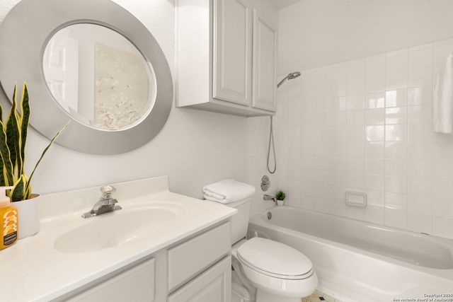 116 Seth Raynor, New Braunfels, TX 78130