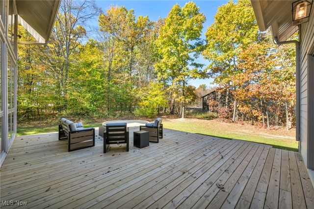 7184 Neff Road, Valley City, OH 44280