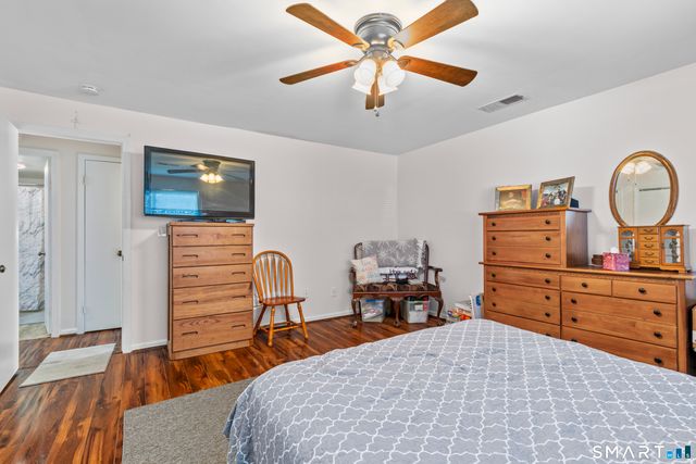 140 Thompson Street 18D, East Haven, CT 06513