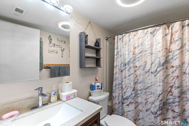 140 Thompson Street 18D, East Haven, CT 06513