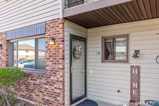 140 Thompson Street 18D, East Haven, CT 06513