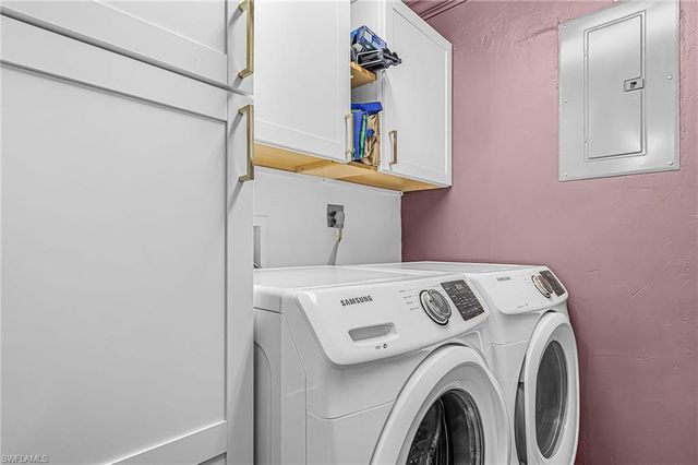 4586 Trawler CT 404, Fort Myers, FL 33919