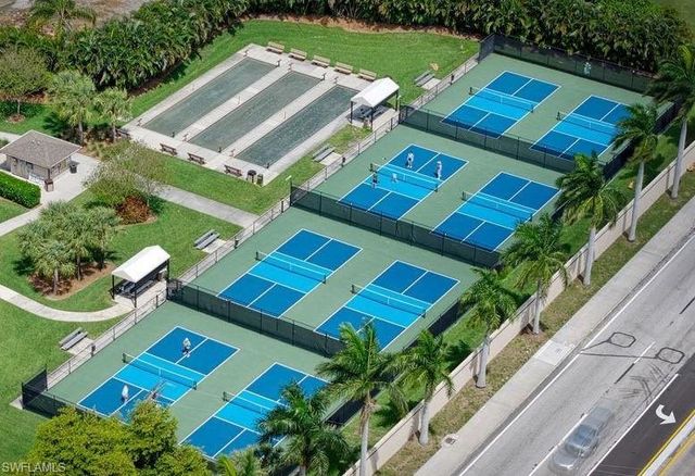 4586 Trawler CT 404, Fort Myers, FL 33919