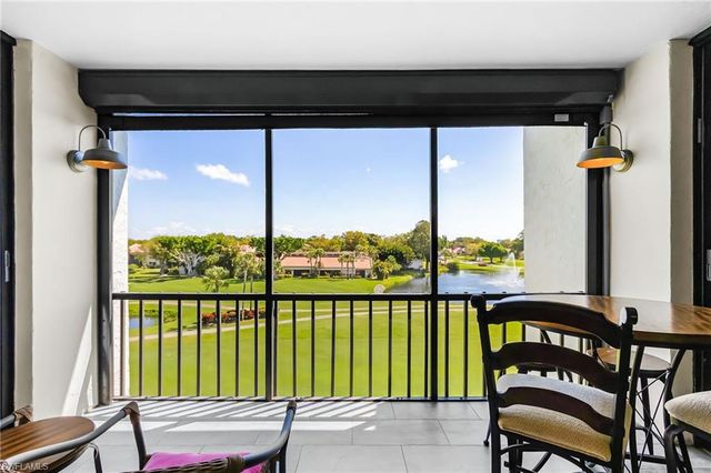 4586 Trawler CT 404, Fort Myers, FL 33919