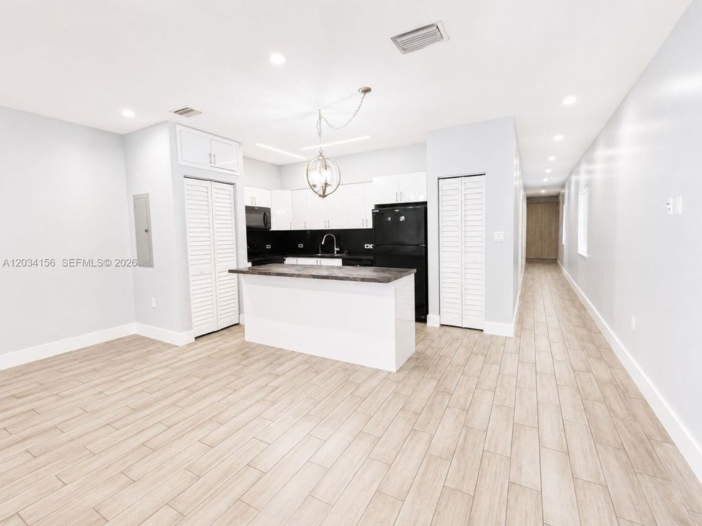 7135 SW 21st Street 1, Miami, FL 33155
