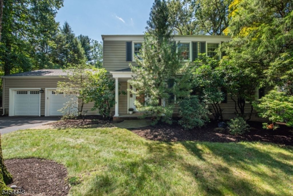 2 Midvale Ave, West Caldwell Twp., NJ 07006 — exterior