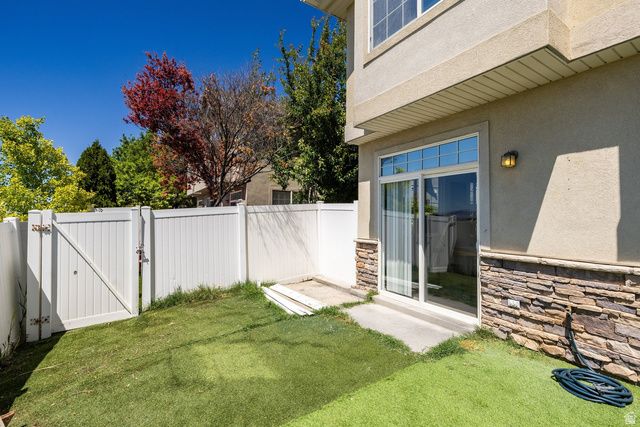 214 N BIRMINGHAM LN, North Salt Lake, UT 84054