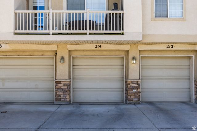 214 N BIRMINGHAM LN, North Salt Lake, UT 84054