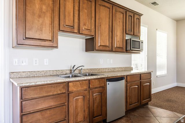 214 N BIRMINGHAM LN, North Salt Lake, UT 84054