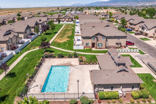 214 N BIRMINGHAM LN, North Salt Lake, UT 84054
