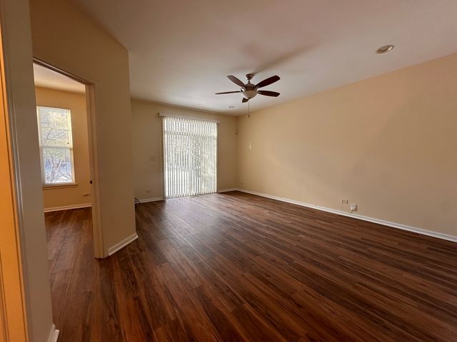 437 Pine Lake Circle, Vernon Hills, IL 60061