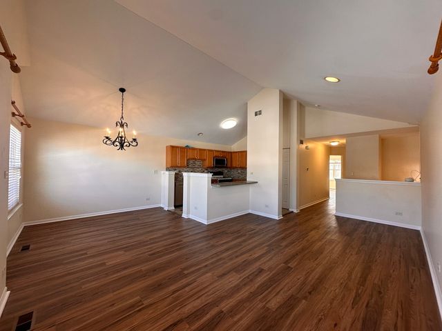 437 Pine Lake Circle, Vernon Hills, IL 60061