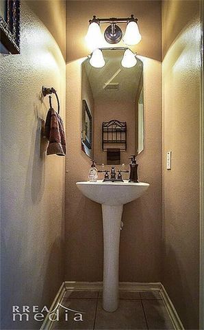 2923 Loganberry Park Lane, Houston, TX 77014