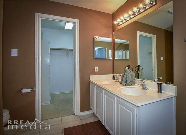 2923 Loganberry Park Lane, Houston, TX 77014