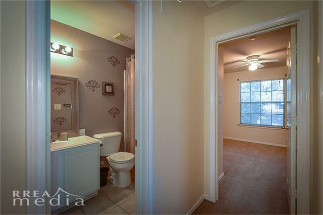 2923 Loganberry Park Lane, Houston, TX 77014