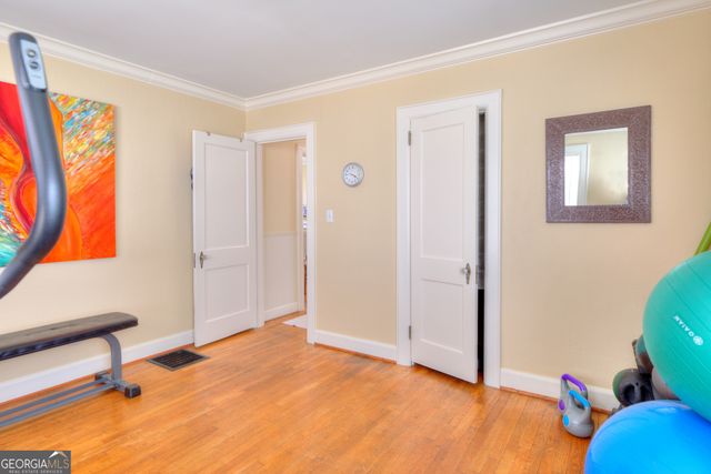 1005 S Crest Road, Rossville, GA 30741