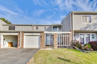 452 Hickory Drive, Wheeling, IL 60090