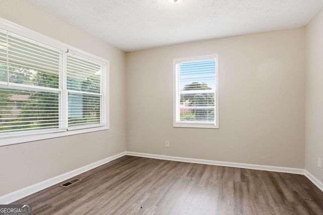 2370 Tiffany Circle, Decatur, GA 30035