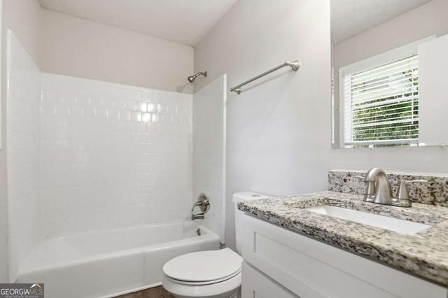 2370 Tiffany Circle, Decatur, GA 30035