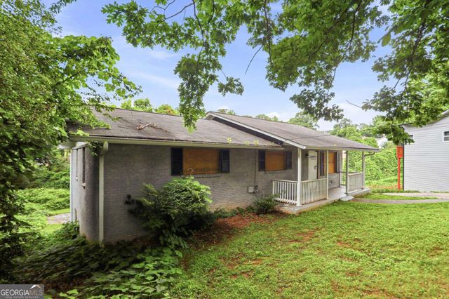 2370 Tiffany Circle, Decatur, GA 30035