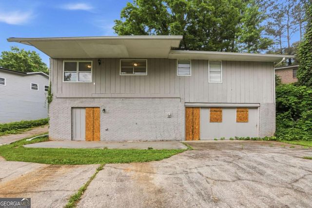 2370 Tiffany Circle, Decatur, GA 30035