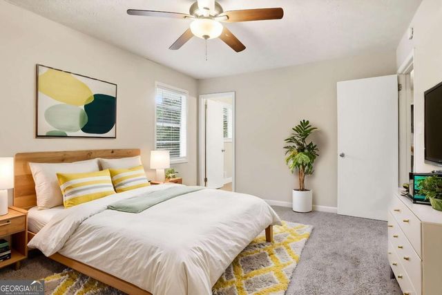 2370 Tiffany Circle, Decatur, GA 30035