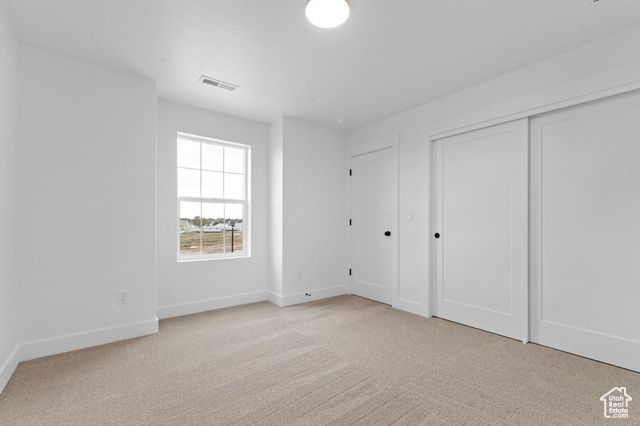 3186 W 2600 N, Clinton, UT 84015