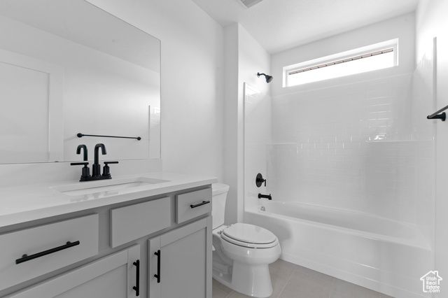 3186 W 2600 N, Clinton, UT 84015