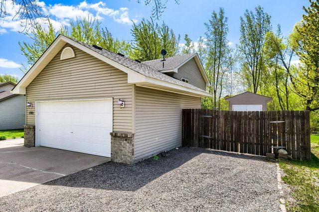 1702 Griffing Park Road, Buffalo, MN 55313