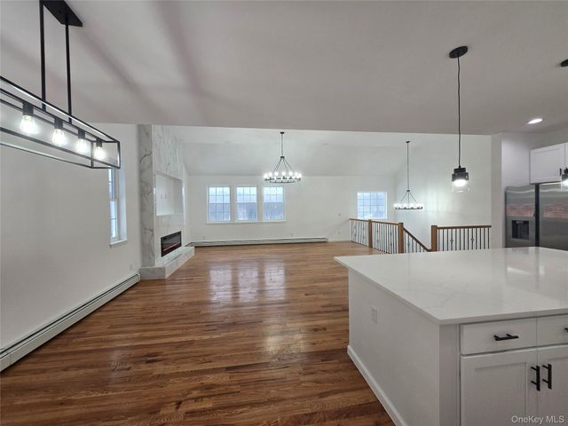 490 State Route 211, Cuddebackville, NY 12729