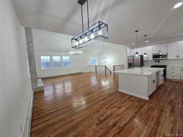 490 State Route 211, Cuddebackville, NY 12729