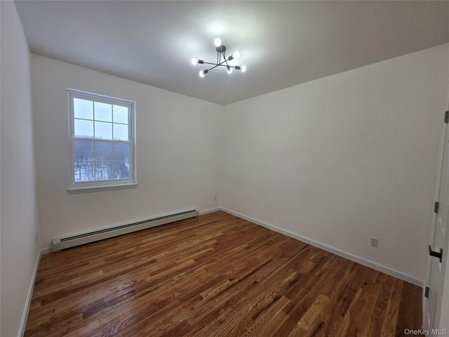 490 State Route 211, Cuddebackville, NY 12729