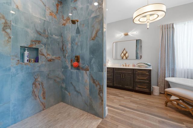 908 Sandy Mountain DR, Sunrise Beach, TX 78643