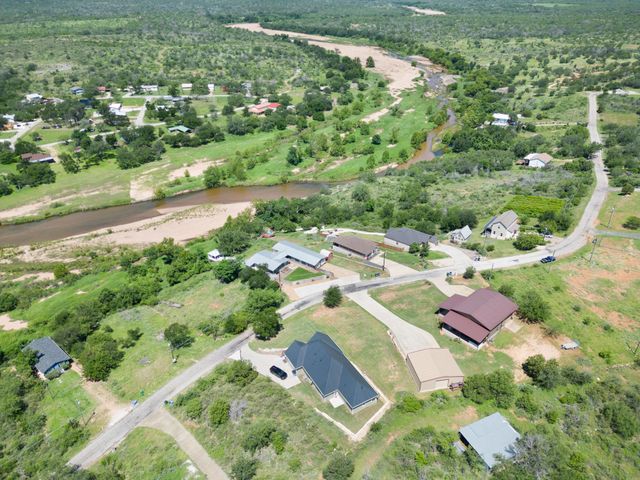 908 Sandy Mountain DR, Sunrise Beach, TX 78643