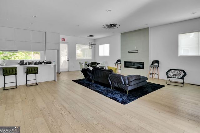 833 Humphries Street, Atlanta, GA 30310