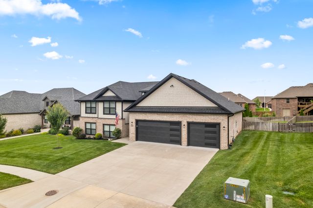 2101 N Affirmed Avenue, Springfield, MO 65802