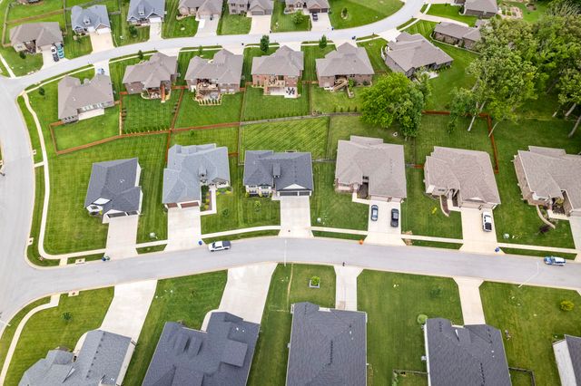 2101 N Affirmed Avenue, Springfield, MO 65802