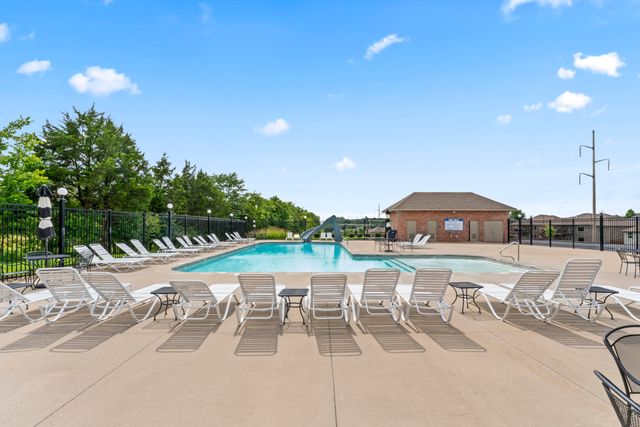2101 N Affirmed Avenue, Springfield, MO 65802