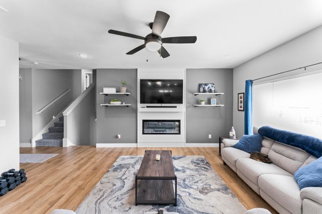 2101 N Affirmed Avenue, Springfield, MO 65802