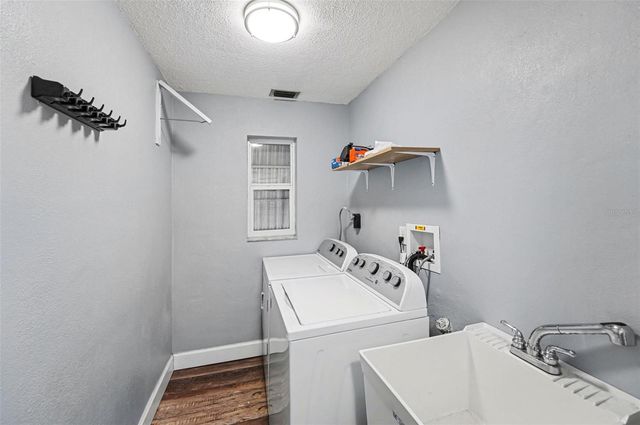 2561 BLACKWOOD CIRCLE, Clearwater, FL 33763