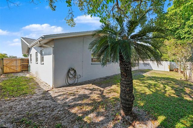 2561 BLACKWOOD CIRCLE, Clearwater, FL 33763