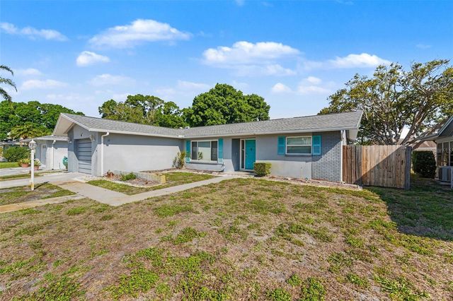 2561 BLACKWOOD CIRCLE, Clearwater, FL 33763