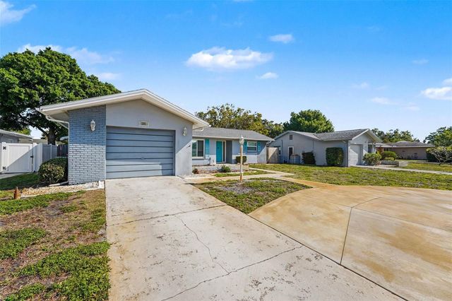 2561 BLACKWOOD CIRCLE, Clearwater, FL 33763