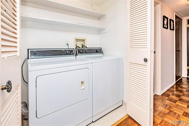 539 Coeur De Royale Drive 307, Creve Coeur, MO 63141